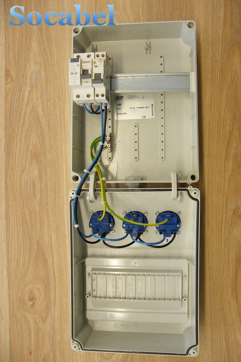 Coffret Electrique étanche pour Garage atelier - Socabel conceptions  électriques sur mesure