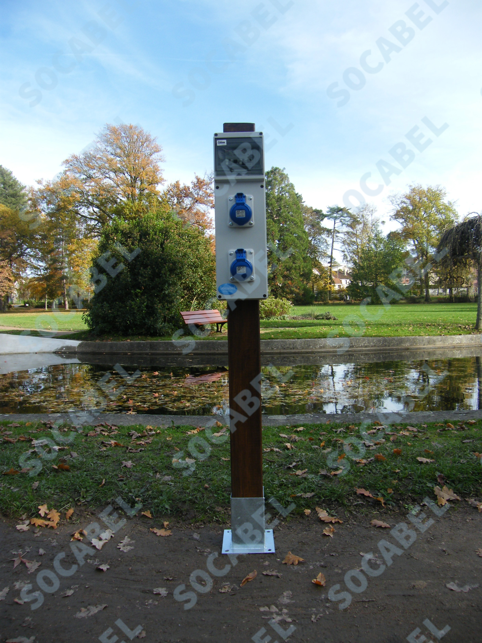 BORNE_ÉCOLO_BOIS_02